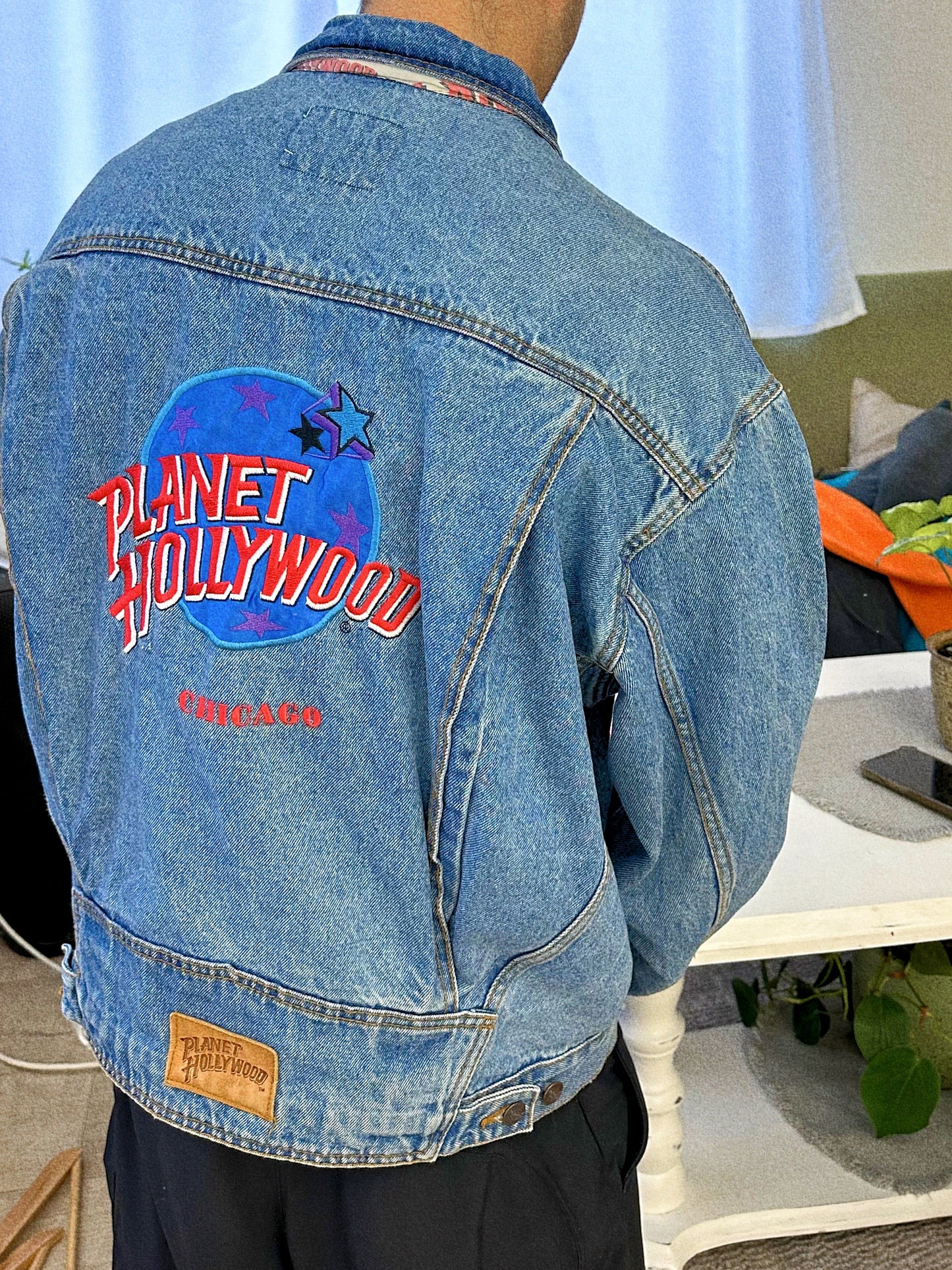 90's Planet Hollywood Chicago Embroidered Vintage Denim Jacket Size M