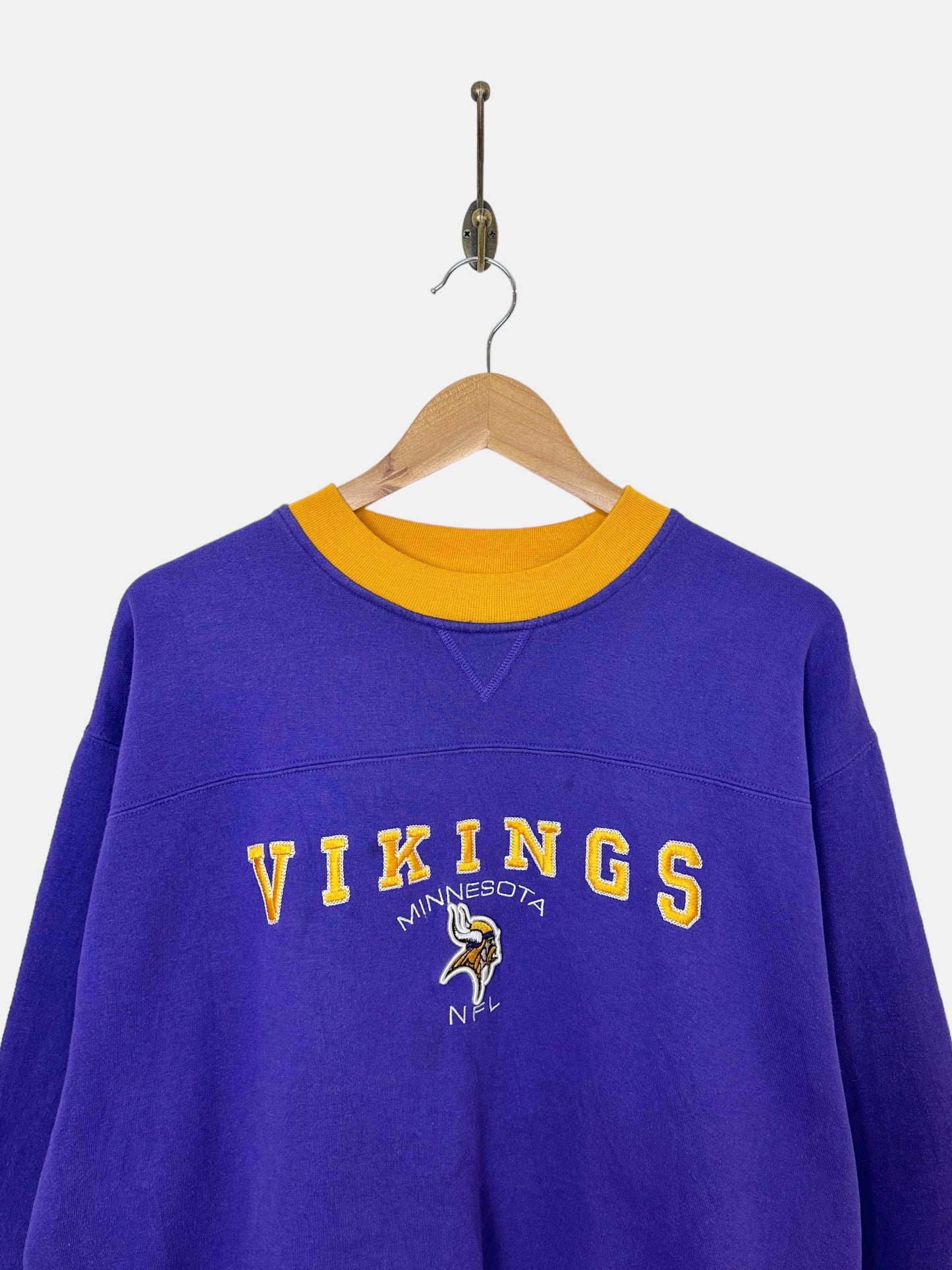 90's Minnesota Vikings Embroidered Vintage Sweatshirt Size M-L