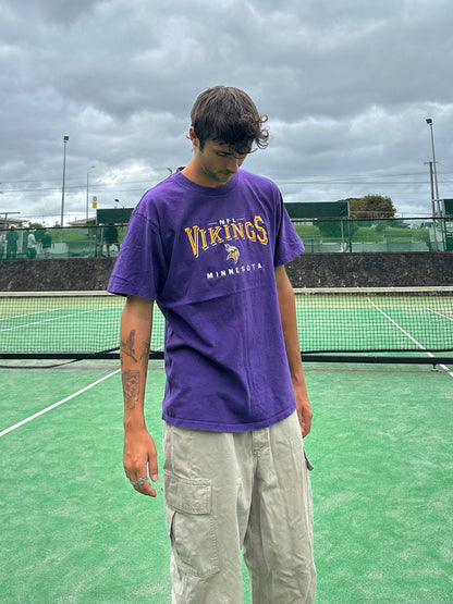 90's Minnesota Vikings NFL Embroidered Vintage T-Shirt Size M