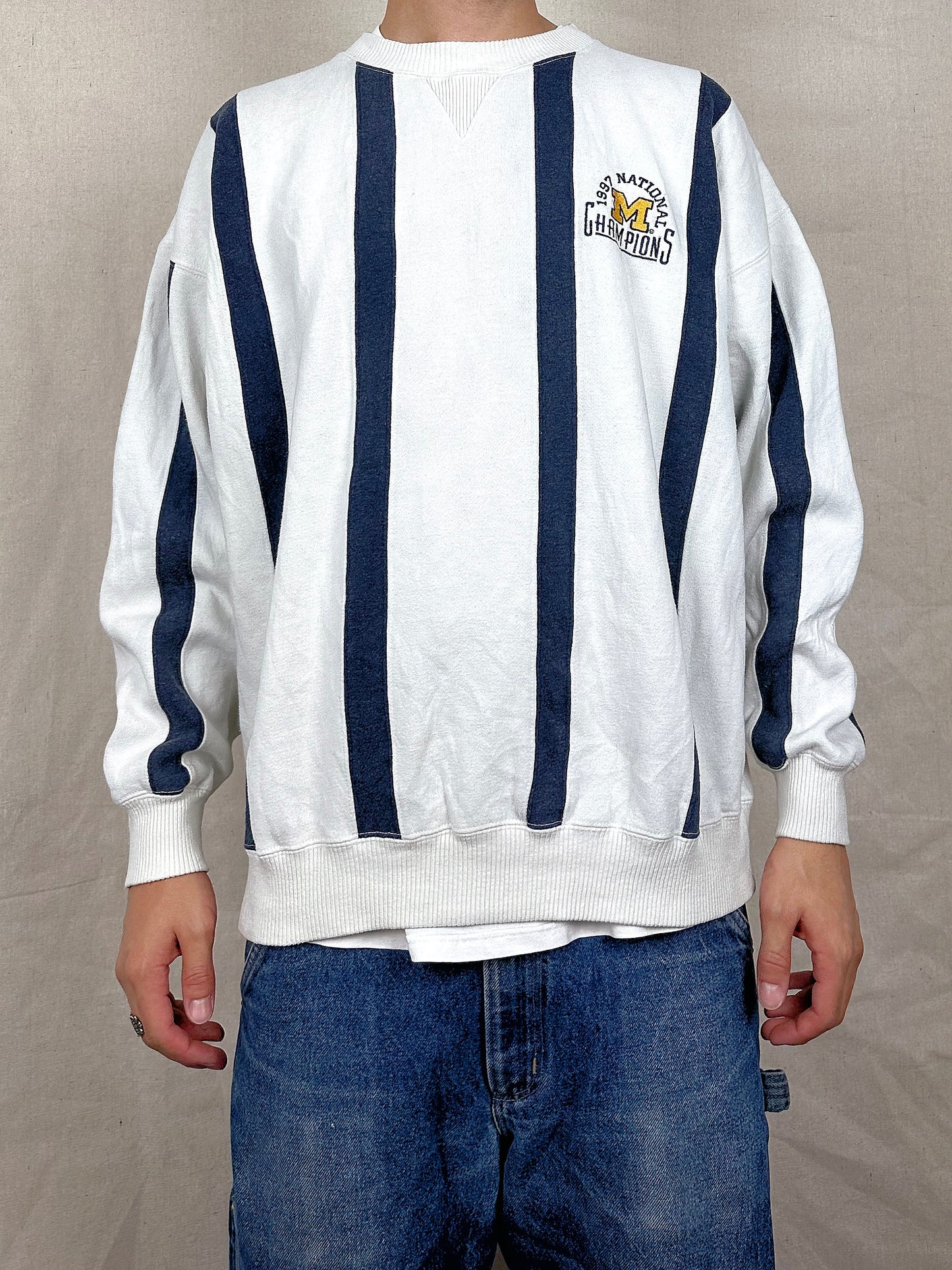 1997 Michigan Wolverines Embroidered Vintage Sweatshirt Size L