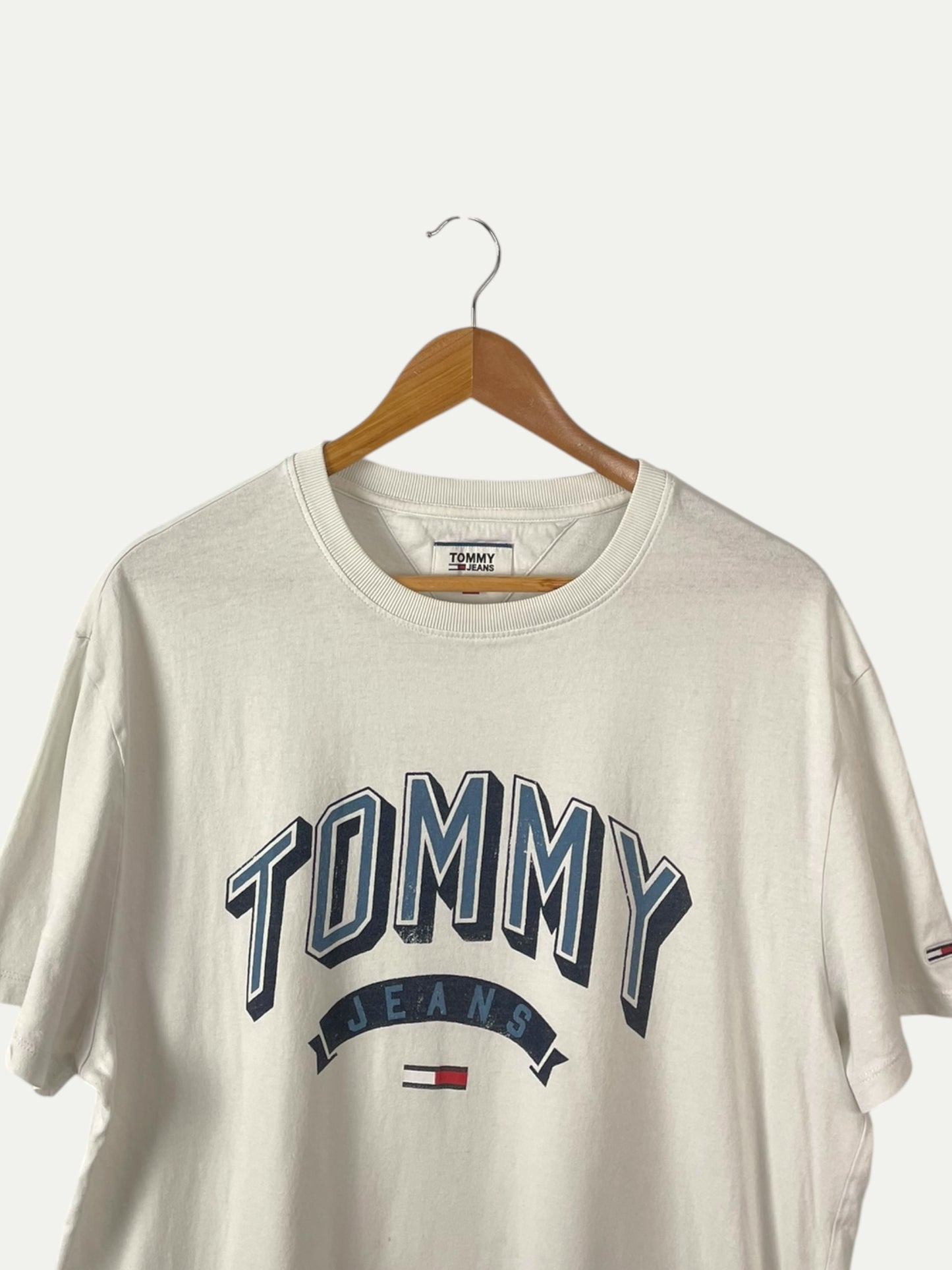 90's Tommy Jeans Vintage T-Shirt Size L