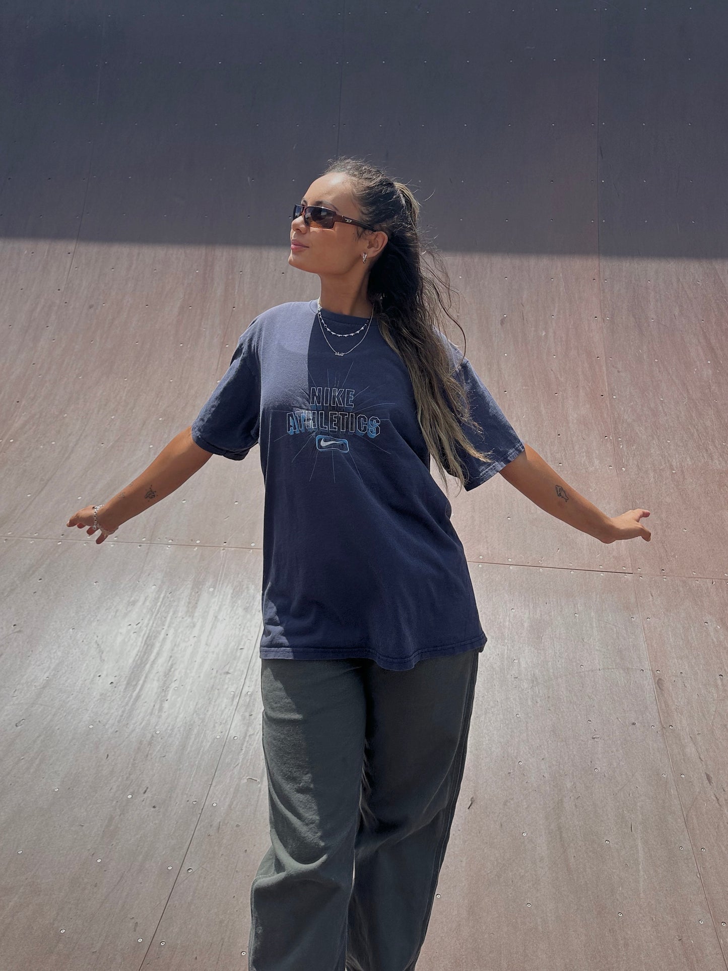 90's Nike Athletics Vintage T-Shirt Size 16-18