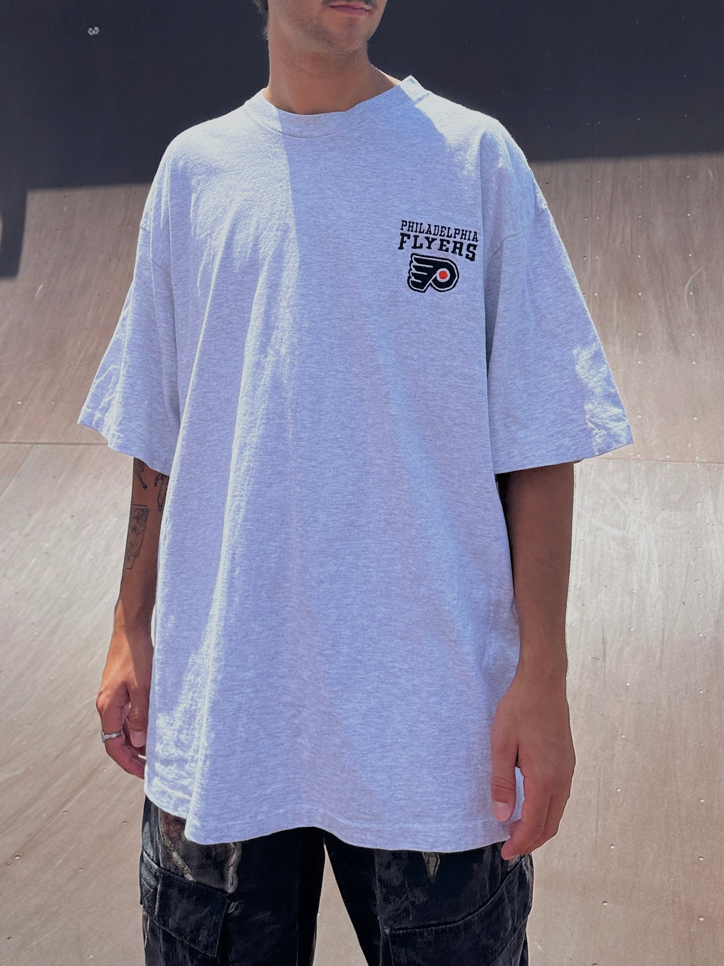 90's Philadelphia Flyers NHL USA Made Embroidered Vintage T-Shirt Size 2XL