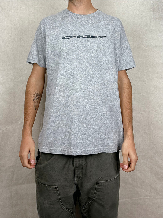 90's Oakley Vintage T-Shirt Size M-L