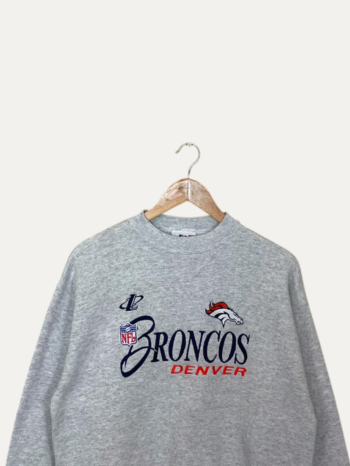 90's Denver Broncos Embroidered Vintage Sweatshirt M