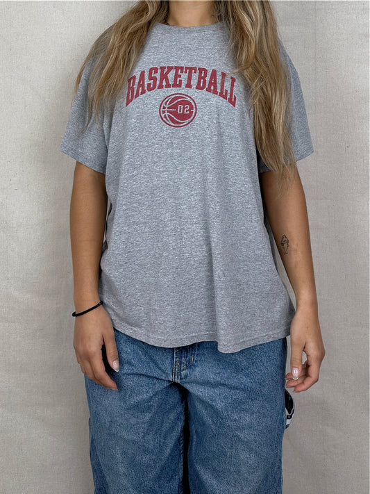 Nike Basketball 02 Vintage T-Shirt Size 14-16