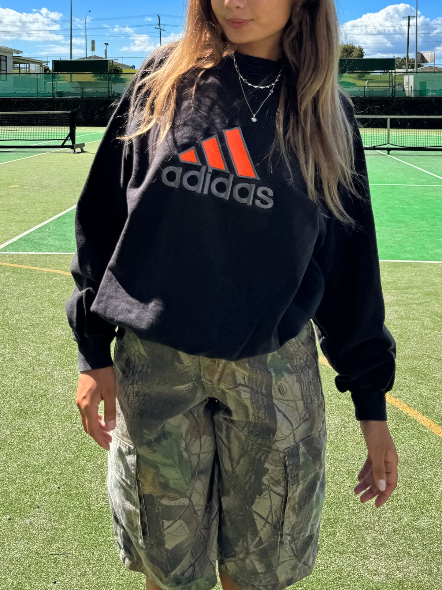 90's Adidas Embroidered Vintage Sweatshirt Size 10