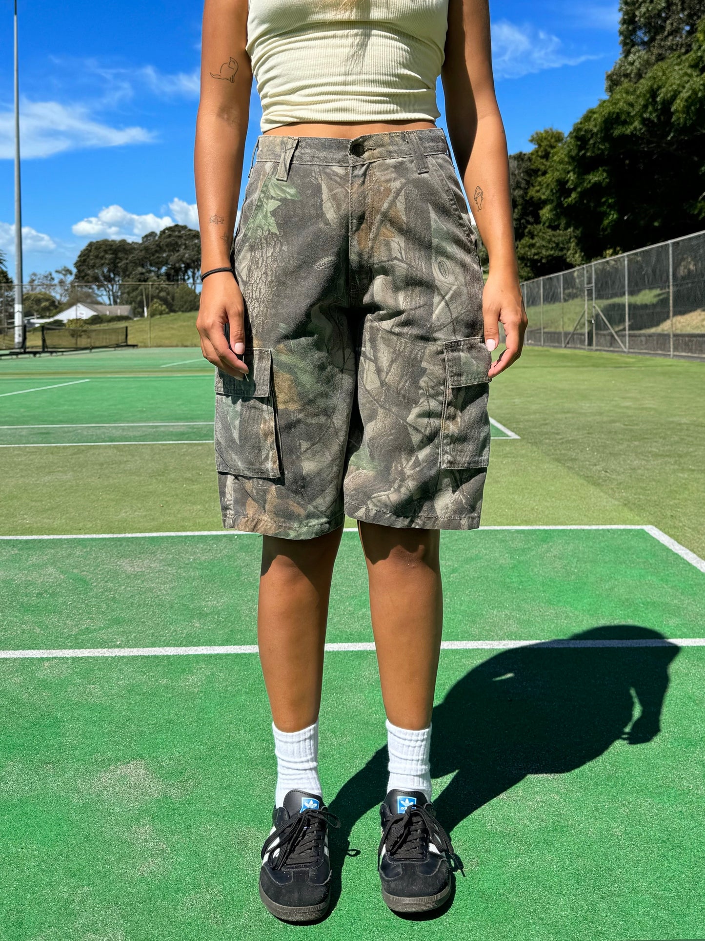90's Wrangler Realtree Camo Vintage Shorts Size 28"