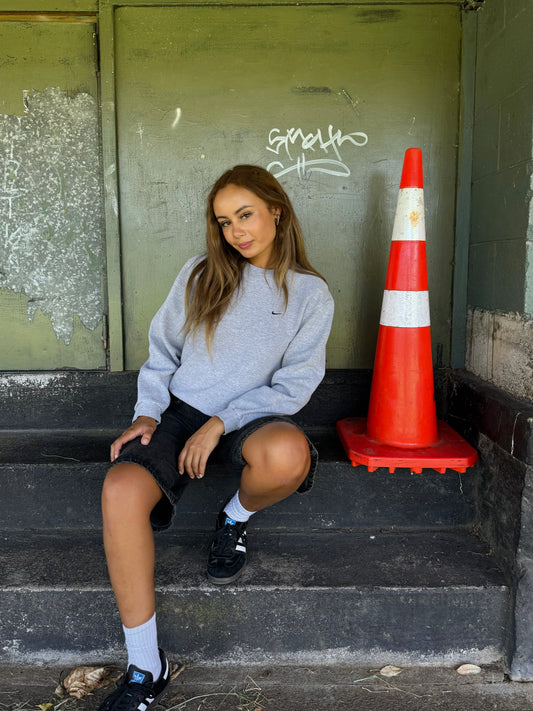 90's Nike USA Made Embroidered Vintage Sweatshirt Size 6