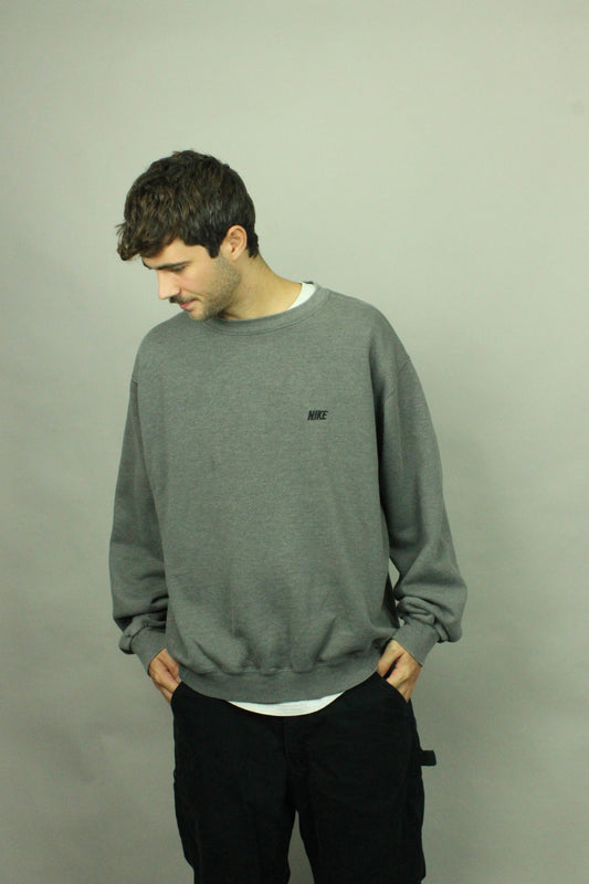 90's Nike Embroidered Vintage Sweatshirt Size L-XL