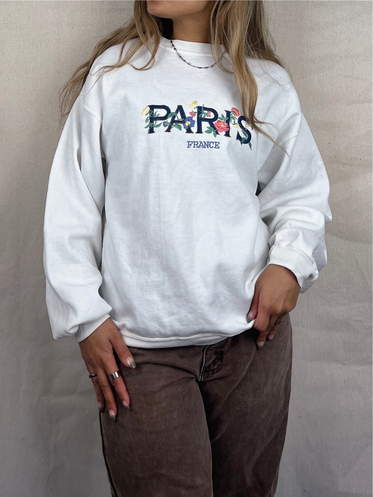 90's Paris France Embroidered Vintage Sweatshirt Size 10