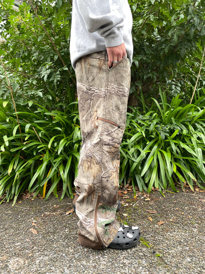 90's Realtree Camo Embroidered Vintage Lined Pants Size 36