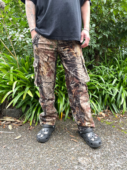 90's Realtree Camo Embroidered Vintage Cargo Lined Pants Size 32