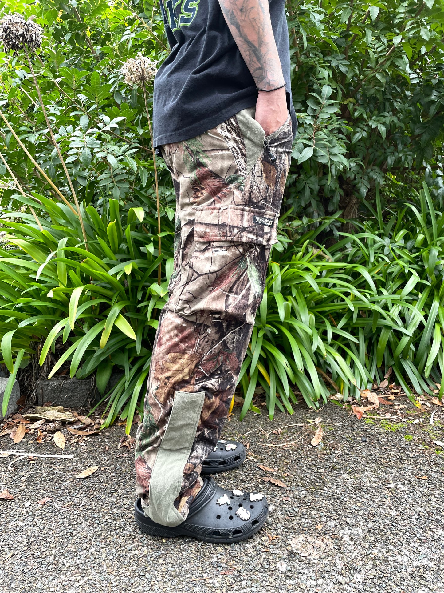 90's Realtree Camo Embroidered Vintage Cargo Lined Pants Size 32