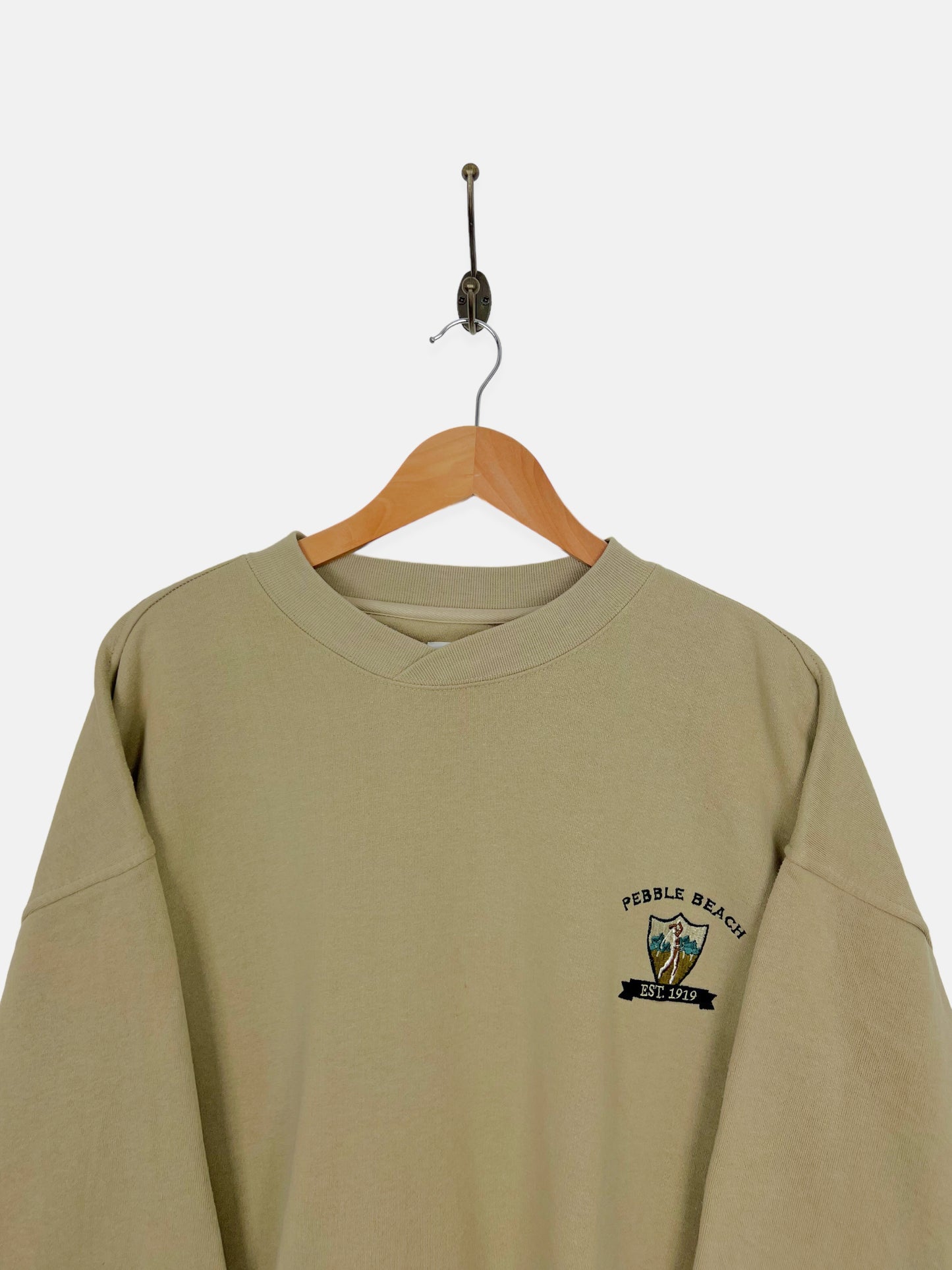 90's Pebble Beach Embroidered Vintage Sweatshirt Size L-XL