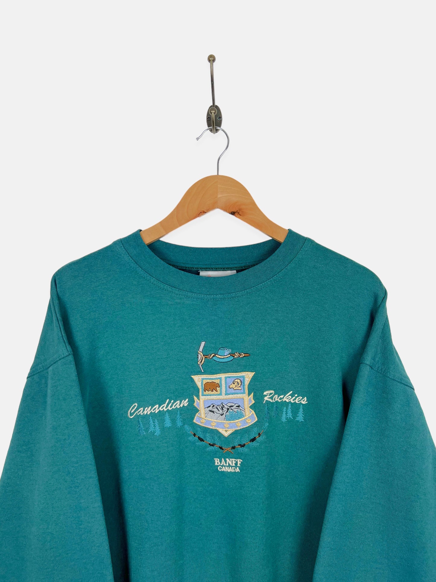 90's Banff Canada Made Embroidered Vintage Sweatshirt Size L