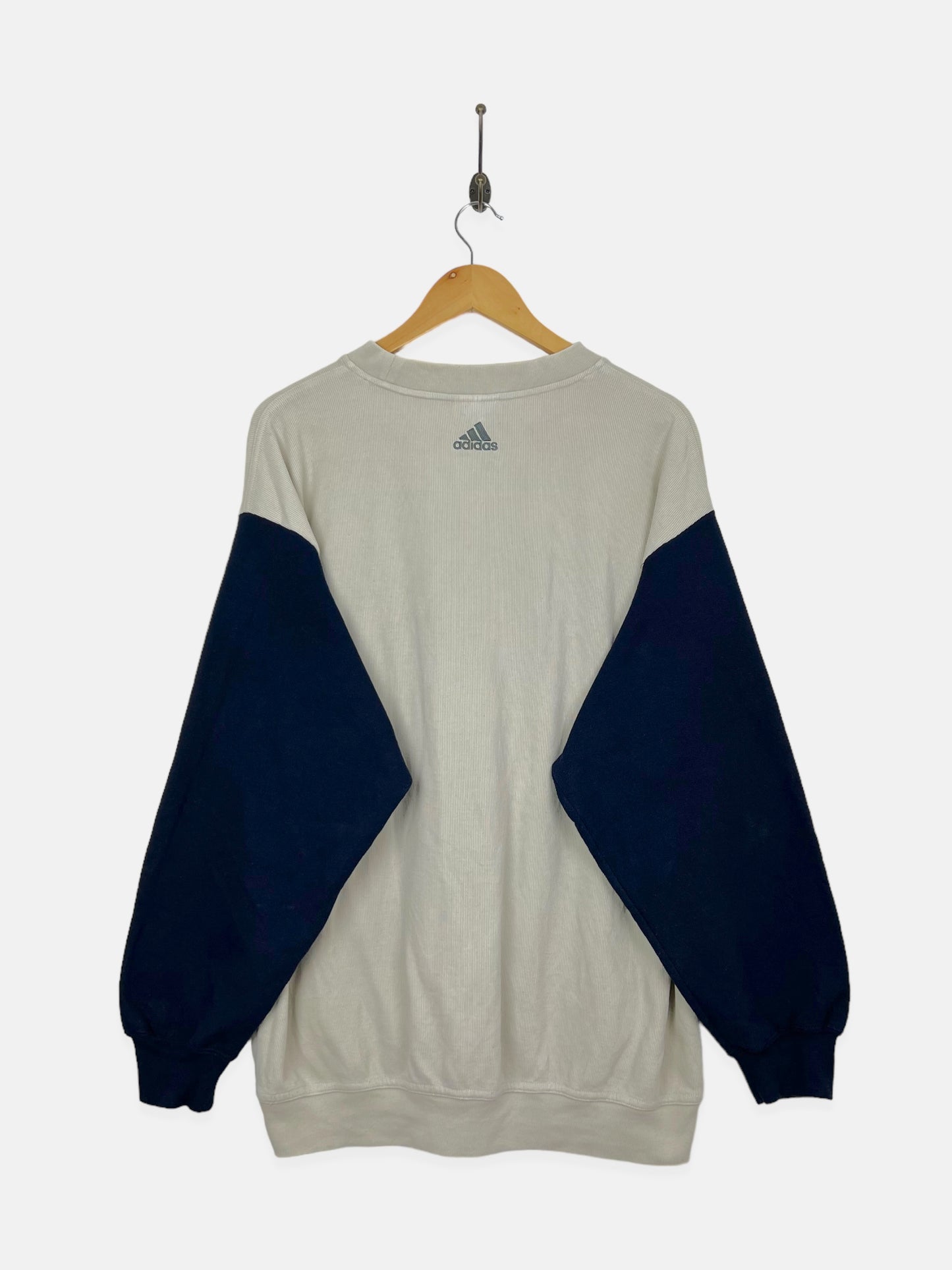 90's Adidas Embroidered Vintage Light Sweatshirt Size XL