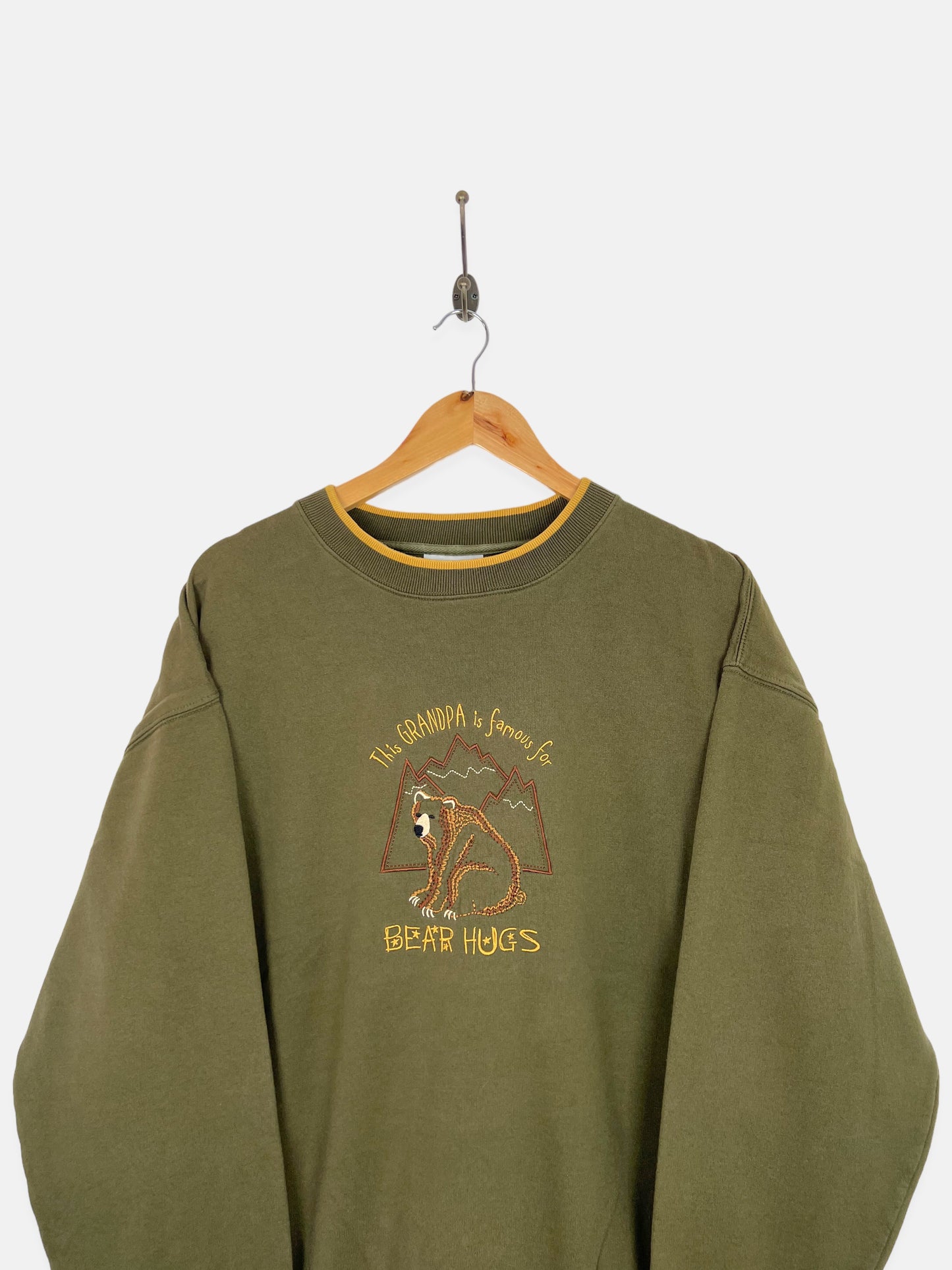 90's 'This Grandpa Is Famous For Bear Hugs' Embroidered Vintage Sweatshirt Size XL
