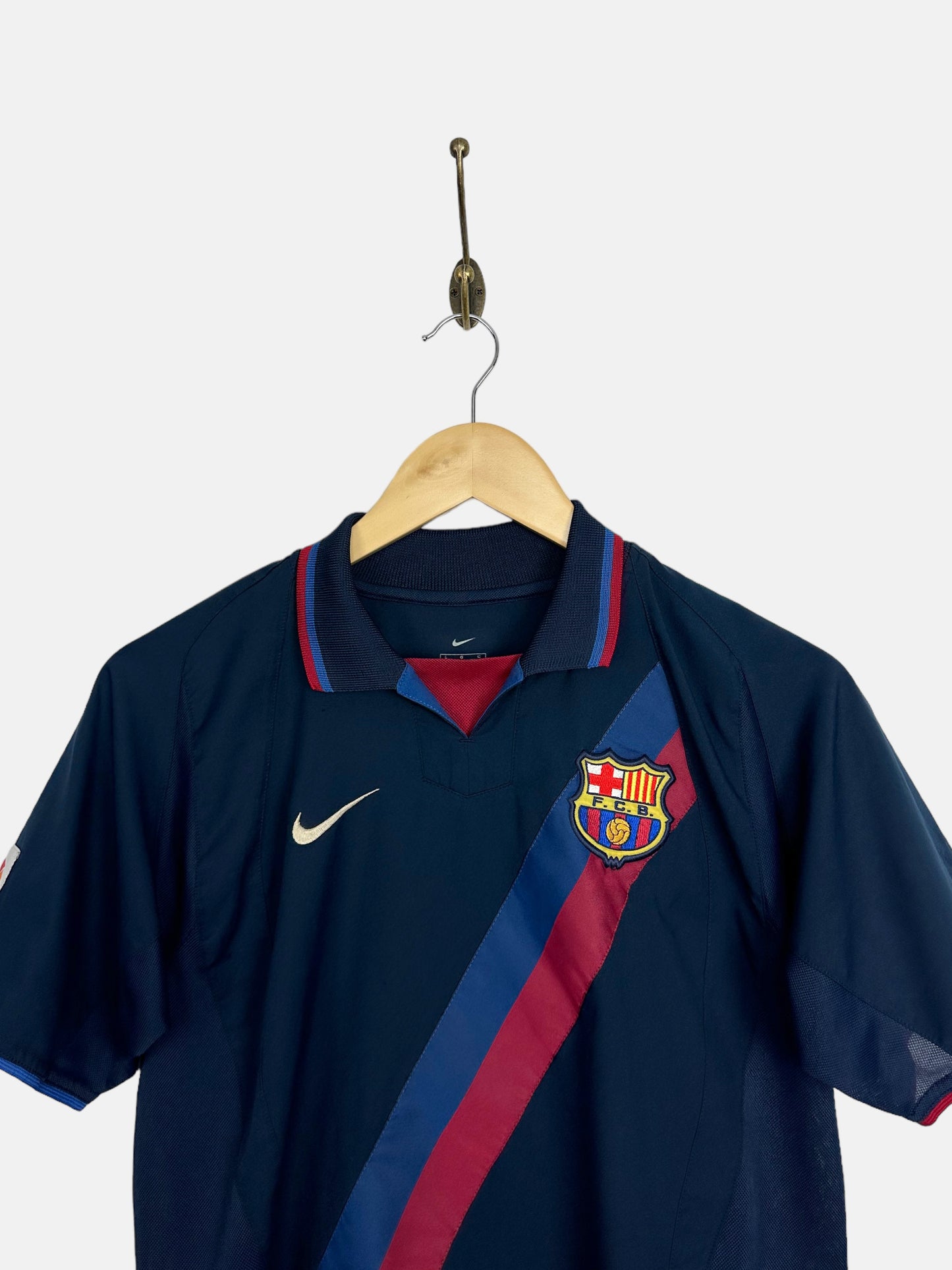 2002 Nike Barcelona Away Kit Embroidered Vintage Football Jersey Size 6