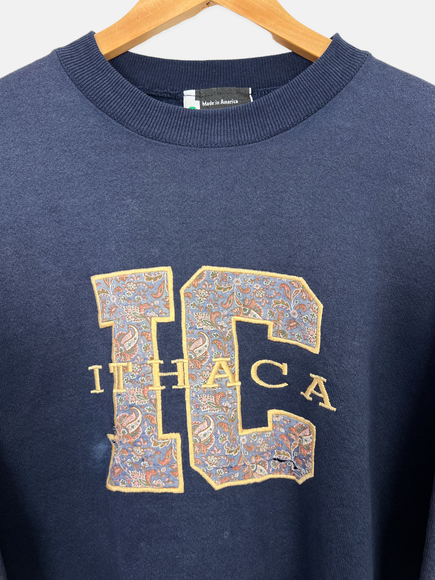 90's Ithaca College USA Made Embroidered Vintage Sweatshirt Size M-L
