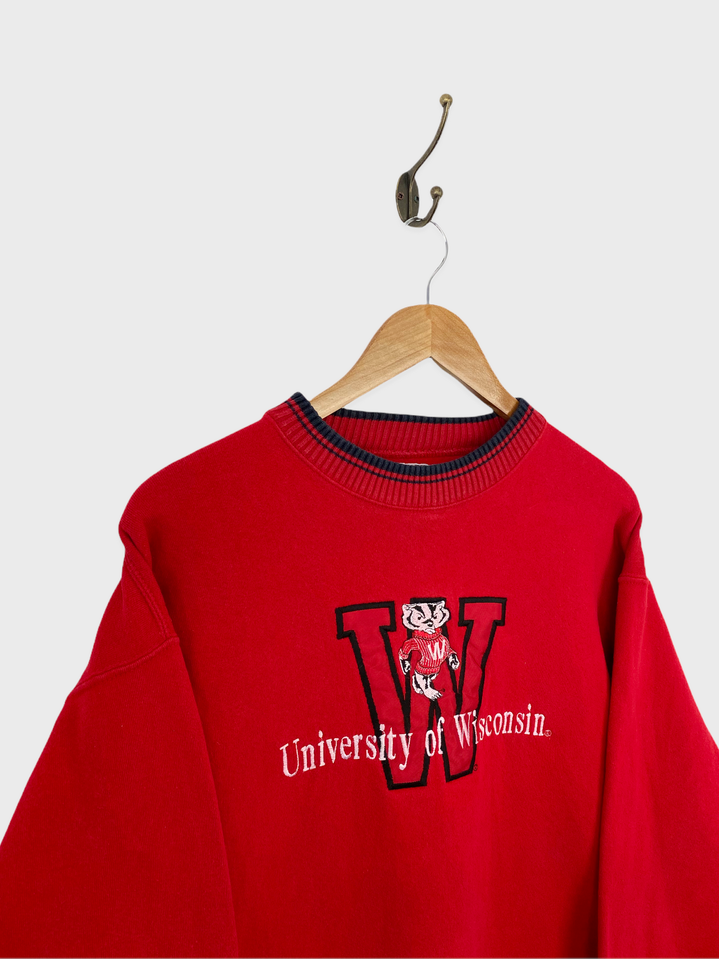 90's Wisconsin University Badgers Embroidered Vintage Sweatshirt Size 10-12